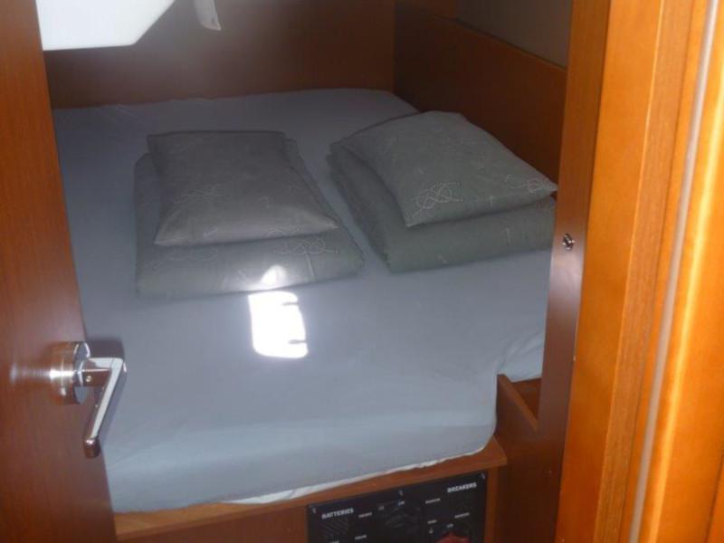 Book yachts online - sailboat - Oceanis 38- 3 cab. - Aphrodite - rent