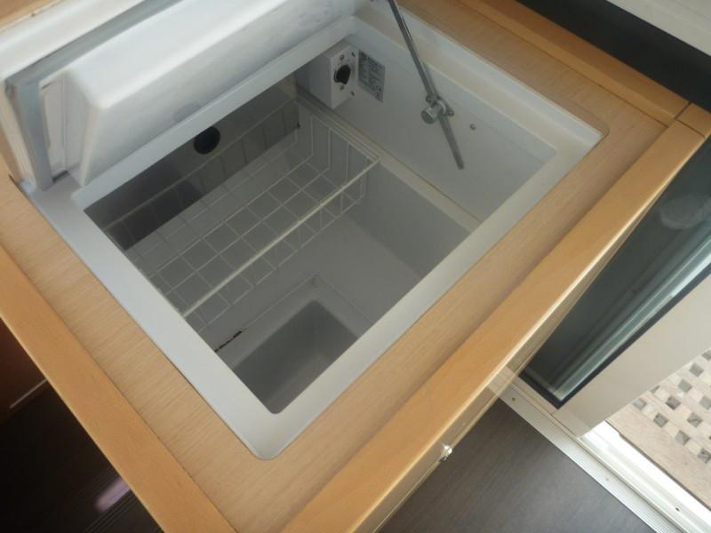 Book yachts online - catamaran - Lagoon 39 - Bumblebee - rent