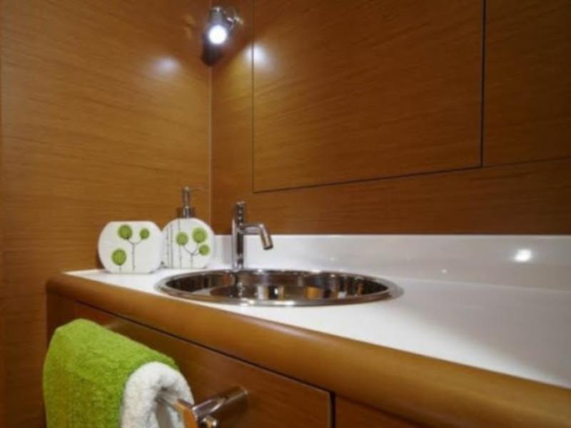 Book yachts online - sailboat - Sun Odyssey 439 - Mira - rent