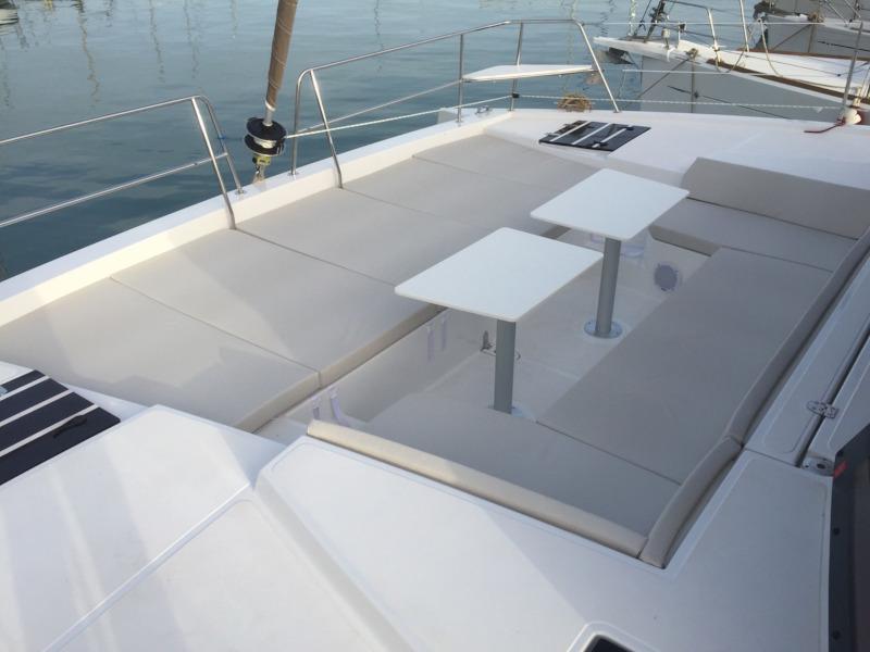 Book yachts online - catamaran - Bali 4.0 - Electra - rent