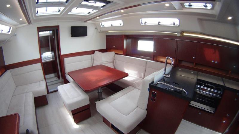 Book yachts online - sailboat - Hanse 455 - Beata - rent