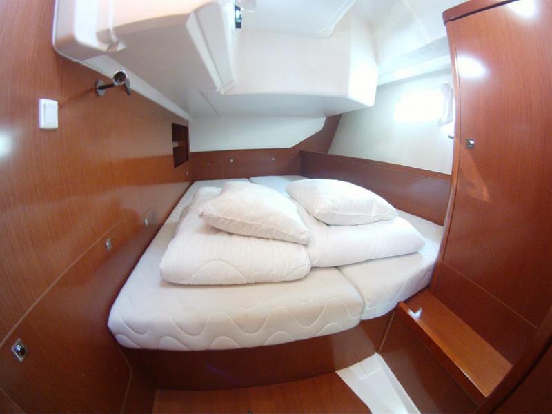 Book yachts online - sailboat - Oceanis 45 - Mediterraneo I - rent