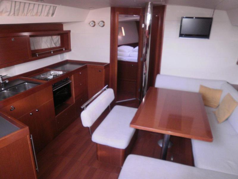 Book yachts online - sailboat - Oceanis 45 - Ponente - rent