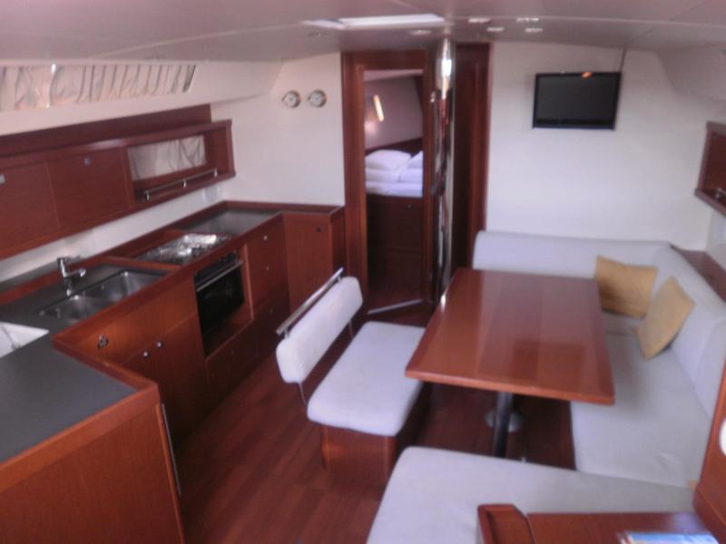 Book yachts online - sailboat - Oceanis 45 - Ponente - rent