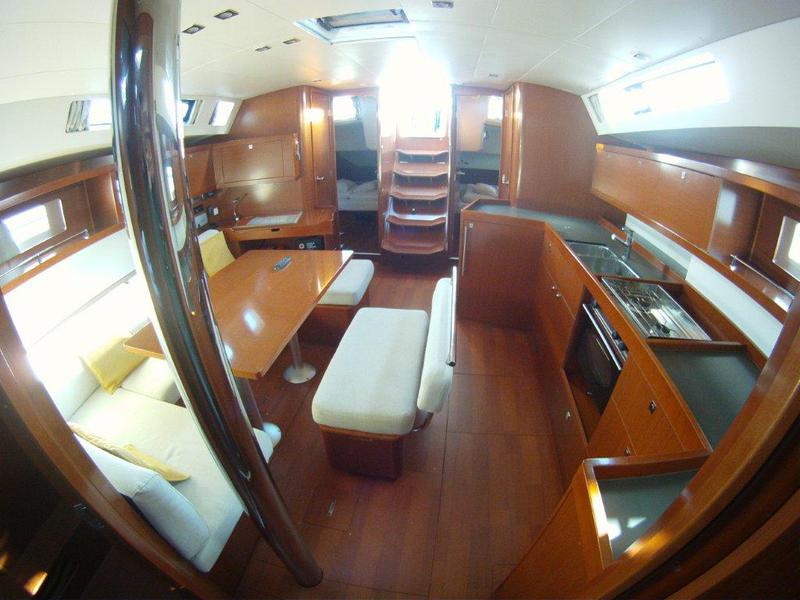 Book yachts online - sailboat - Oceanis 45 - Cabernet - rent