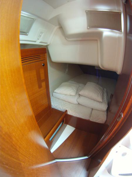 Book yachts online - sailboat - Oceanis 37 - Serena - rent