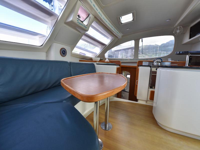 Book yachts online - catamaran - Leopard 40 - Seamone - rent