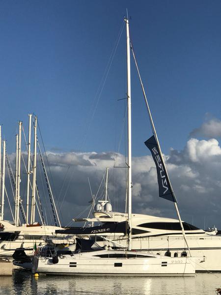 Book yachts online - sailboat - Azuree 41 - Calima - rent