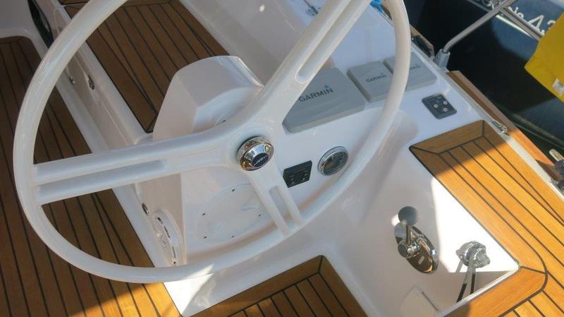 Book yachts online - sailboat - Elan Impression 45 BT - Luma with A/C - rent