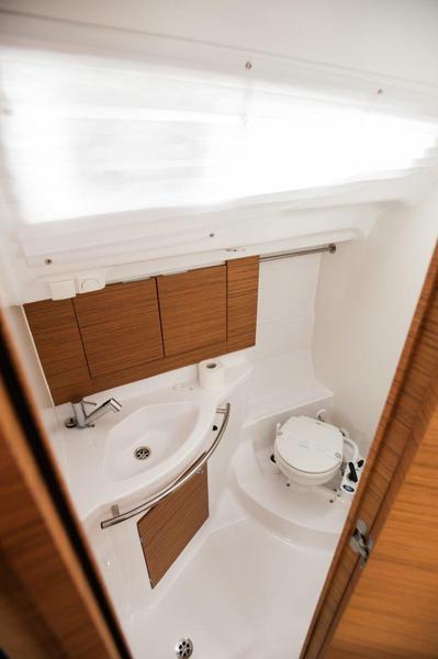 Book yachts online - sailboat - Elan Impression 40 - FORTISS with A/C - rent