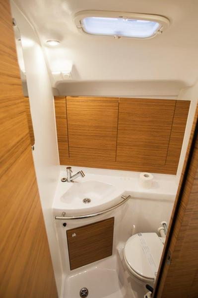Book yachts online - sailboat - Elan Impression 40 - FORTISS with A/C - rent