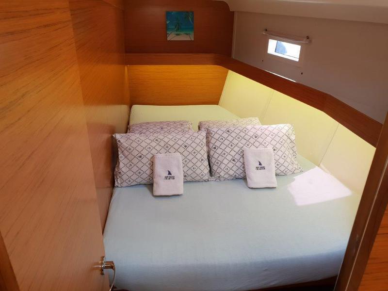 Book yachts online - sailboat - Elan 494 Impression - Lucija I with A/C - rent