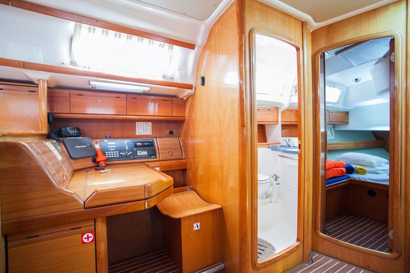 Book yachts online - sailboat - Bavaria 50 Cruiser - Helena 1 - rent