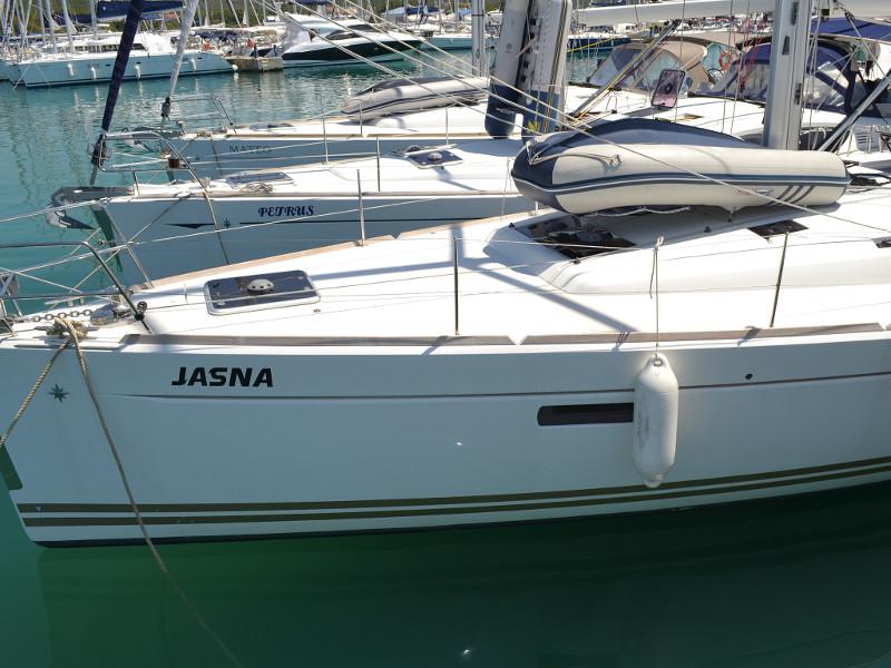 Book yachts online - sailboat - Sun Odyssey 509 - Jasna - rent