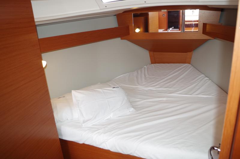 Book yachts online - sailboat - Dufour 360 GL - Anahata - rent