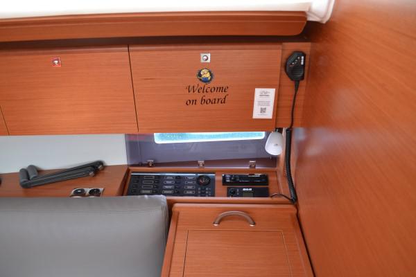 Book yachts online - sailboat - Dufour 360 GL - Minion - rent