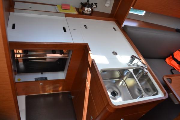 Book yachts online - sailboat - Dufour 360 GL - Minion - rent