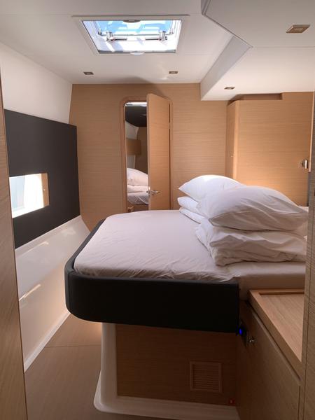 Book yachts online - catamaran - Dufour Catamaran 48 - Dreamland - rent