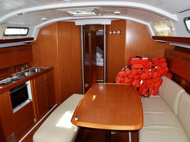 Book yachts online - sailboat - Cyclades 43.4 - Klementa - rent