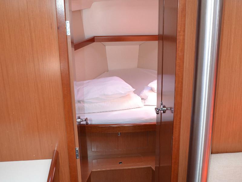 Book yachts online - sailboat - Oceanis 40 - Diva - rent