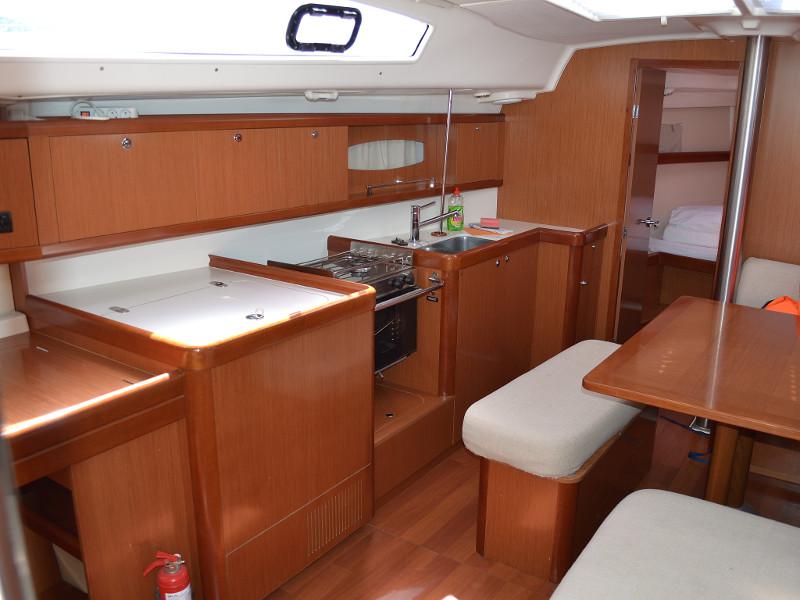 Book yachts online - sailboat - Oceanis 40 - Diva - rent