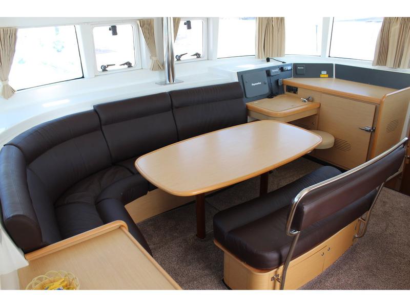 Book yachts online - catamaran - Lagoon 440 - Igris II - rent