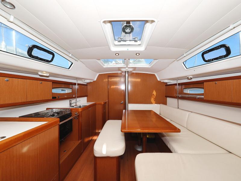 Book yachts online - sailboat - Oceanis 40 - Second Wind - rent