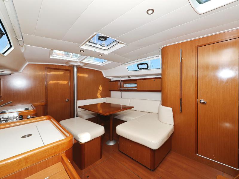 Book yachts online - sailboat - Oceanis 40 - Second Wind - rent