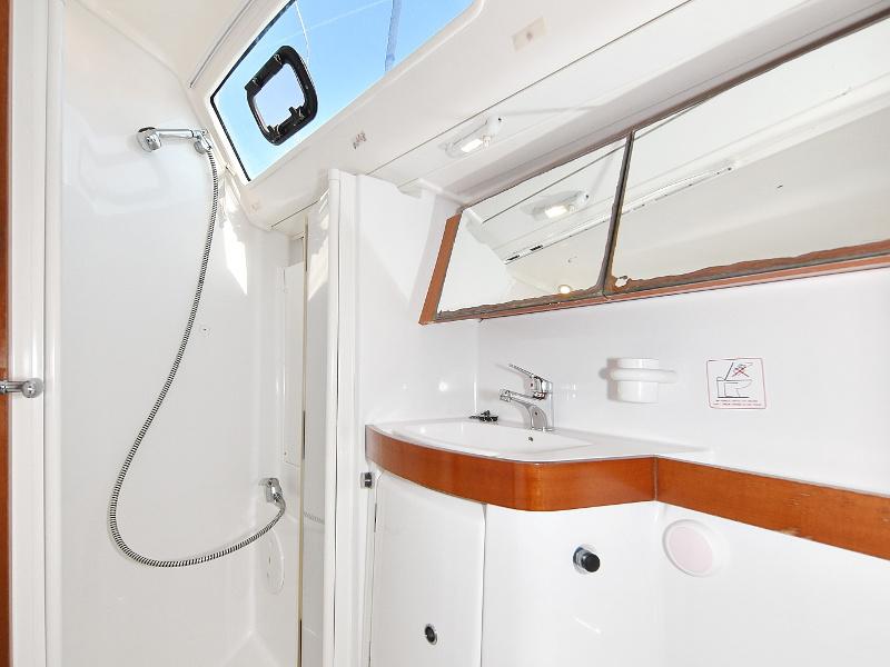 Book yachts online - sailboat - Oceanis 40 - Second Wind - rent