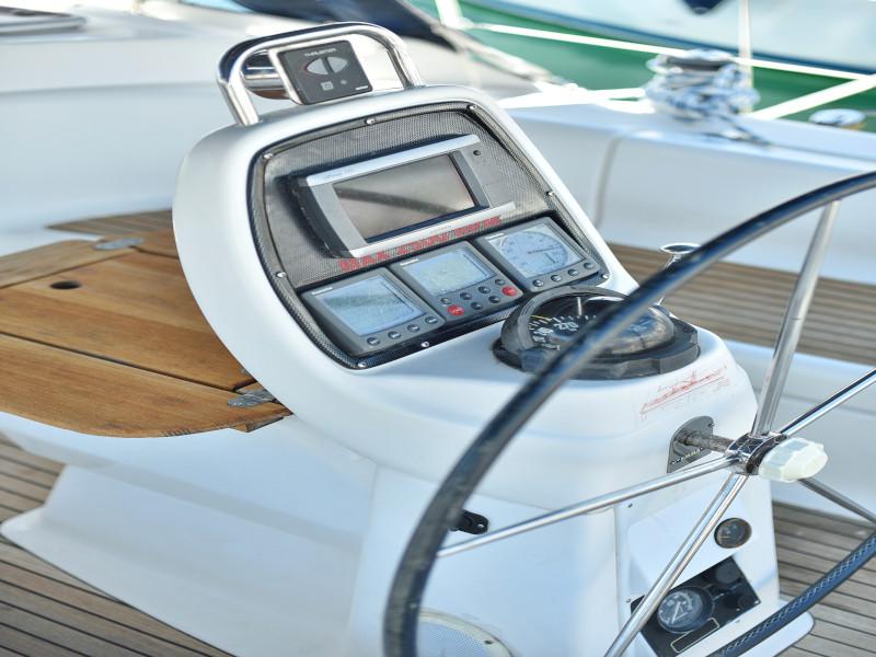 Book yachts online - sailboat - Bavaria 39 Cruiser - Windy - rent