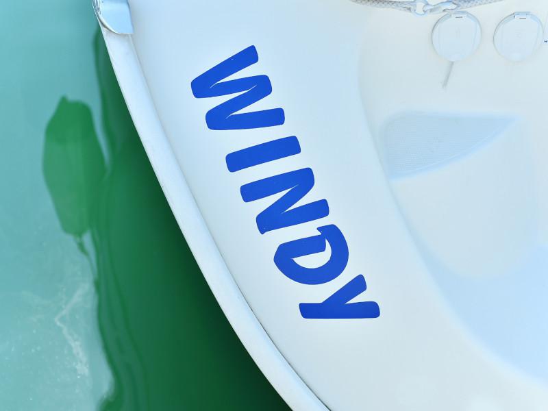 Book yachts online - sailboat - Bavaria 39 Cruiser - Windy - rent