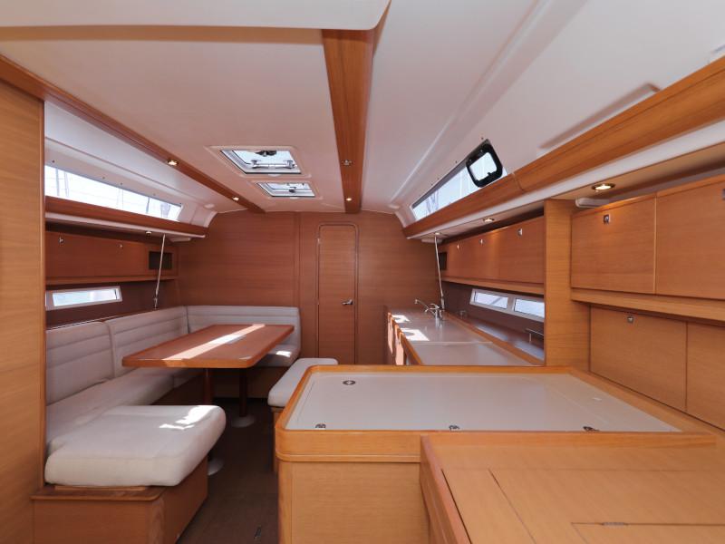 Book yachts online - sailboat - Dufour 450 GL - Tibitoo - rent