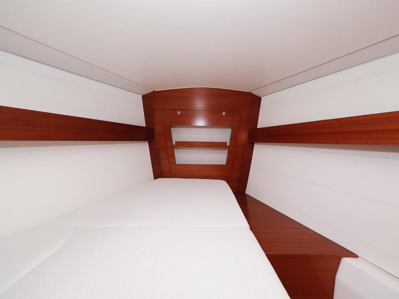 Book yachts online - sailboat - Dufour 380 - Le Pacha - rent