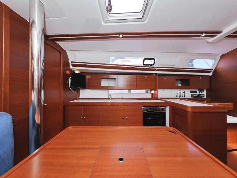 Book yachts online - sailboat - Dufour 380 - Le Pacha - rent