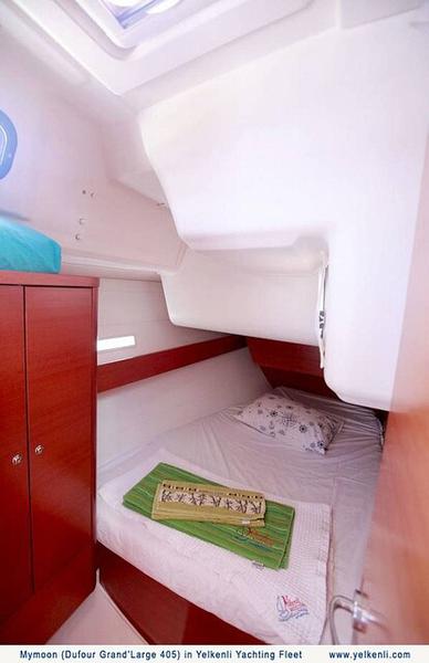 Book yachts online - sailboat - Dufour 405 GL - Mymoon - rent