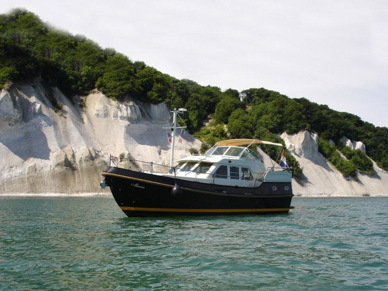 Book yachts online - motorboat - Linssen Grand Sturdy 380 AC - Missis Stördi - rent