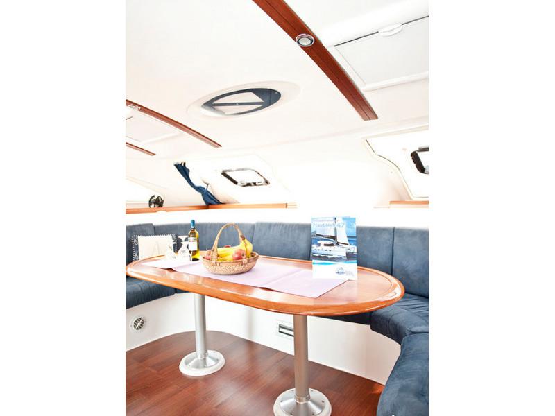 Book yachts online - catamaran - Nautitech 47 - Bosanova - rent