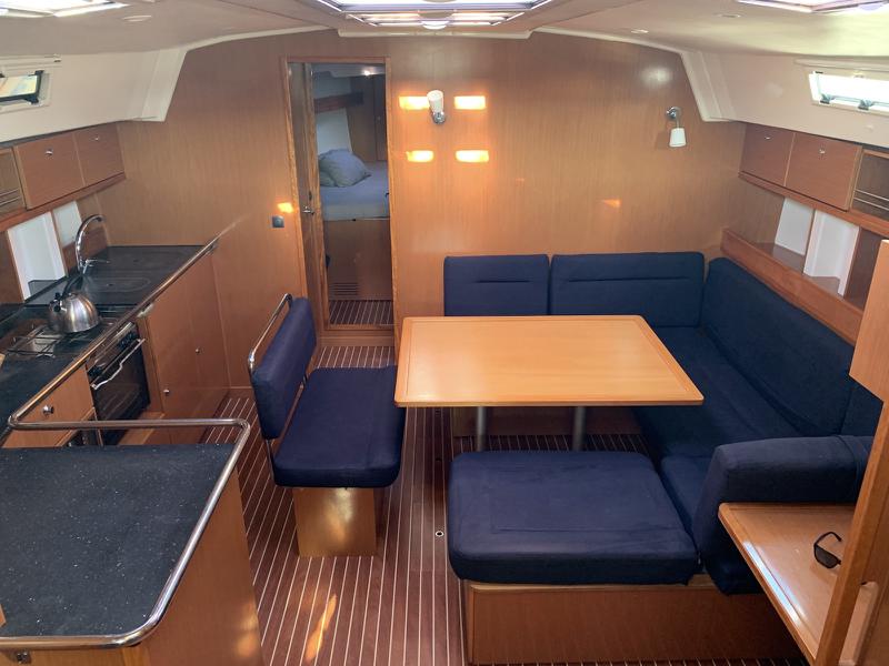 Book yachts online - sailboat - Bavaria Cruiser 45 - Nireas - rent