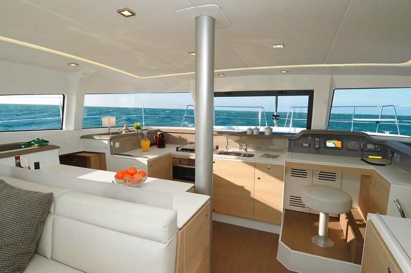 Book yachts online - catamaran - Bali 4.1 - Medusa I - rent