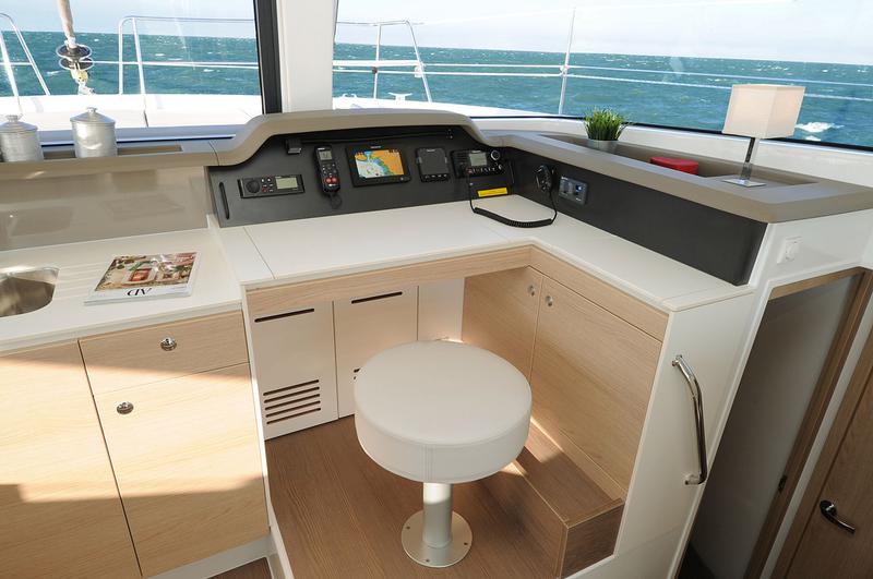 Book yachts online - catamaran - Bali 4.1 - Medusa I - rent