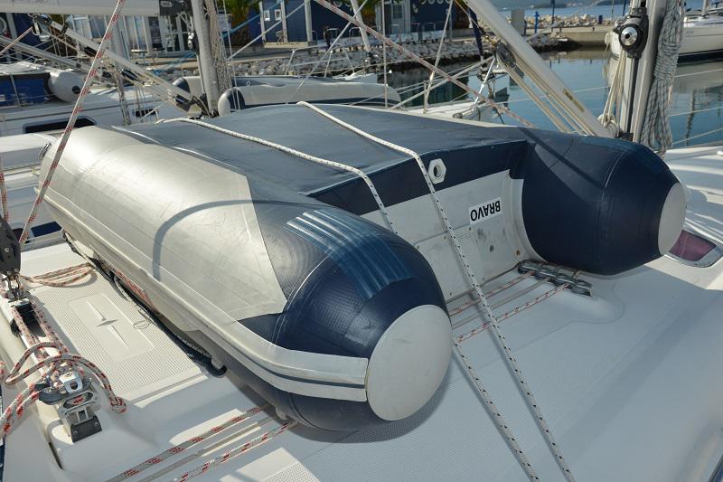 Book yachts online - sailboat - Bavaria 37 Cruiser - Bella - rent