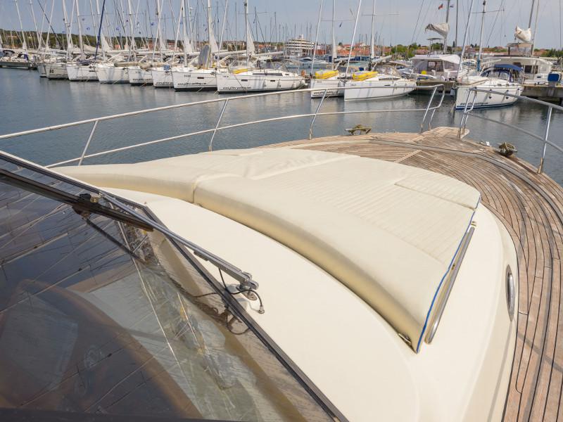 Book yachts online - motorboat - Adriana 44 - Stone Haven - rent