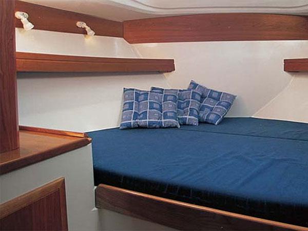 Book yachts online - motorboat - Vektor 950 - NIKO - rent