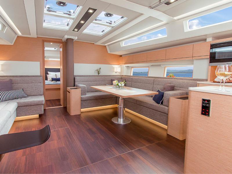 Book yachts online - sailboat - Hanse 548 - MOJE - rent