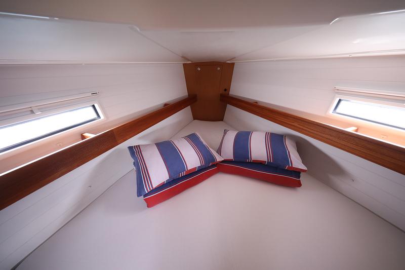 Book yachts online - sailboat - Bavaria Cruiser 40 - STAR FABIAN - rent