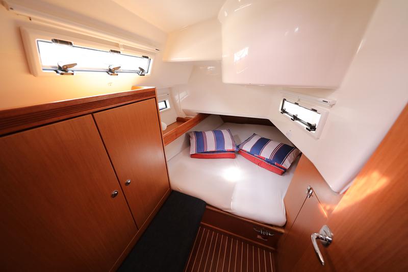Book yachts online - sailboat - Bavaria Cruiser 40 - STAR FABIAN - rent