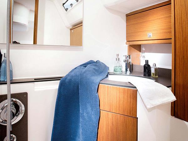 Book yachts online - sailboat - Bavaria Cruiser 46 - OPENOFFICE - rent