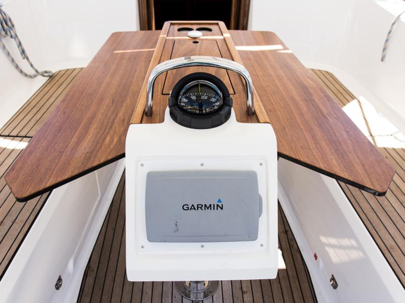 Book yachts online - sailboat - Bavaria Cruiser 41 - STAR KLEO - rent
