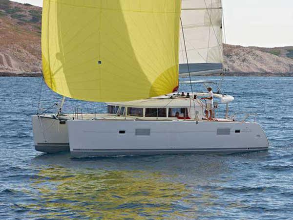 Book yachts online - catamaran - Lagoon 400 S2 - MAJA V - rent
