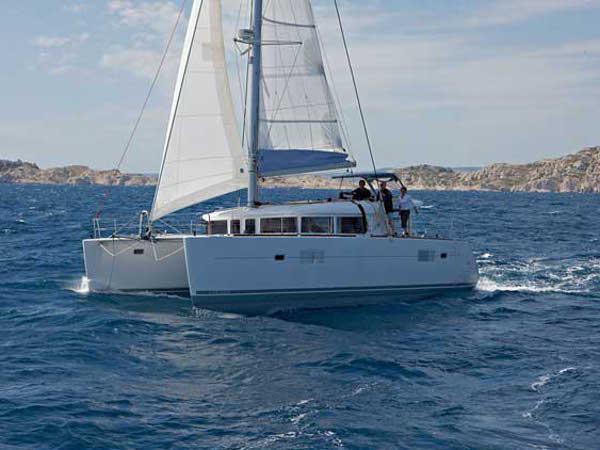 Book yachts online - catamaran - Lagoon 400 S2 - MAJA V - rent